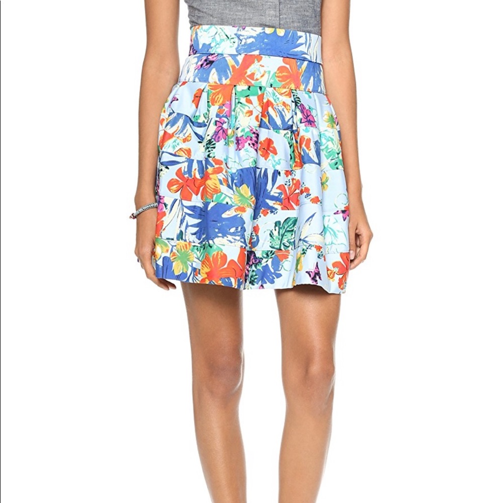 Tbags LA Drop Waist Full Skirt. Size Small